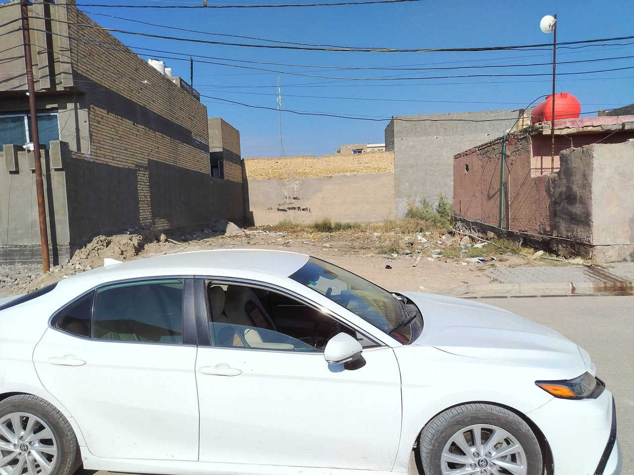 قطعة أرض  الجربوعية الثالثة المساحة 210 م الواجهة 10 ونص والنزال 20
مواجه للقطعة ساحة خدمات وشوارع المنطقة تبليط وارصفة ومجاري 
فقط للمراوس بقطعة مساحة  300 م او اكثر
للاستفسار ***********
واتسب فقط مع الشكر
مكلف بالنشر
