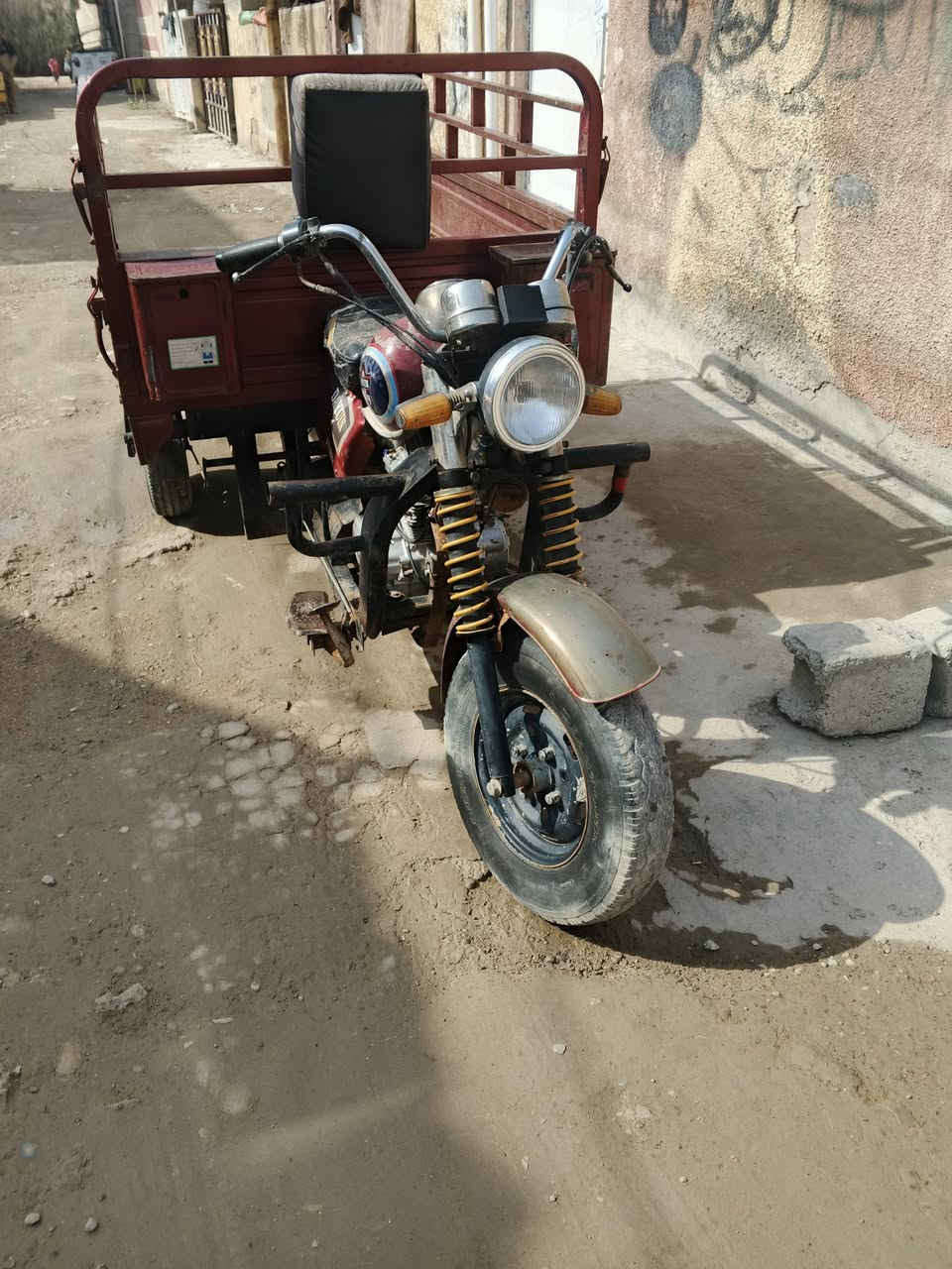 للبيع موديل 19 اوراق كامله مكاني بغداد مقابيل الجزيره السياحيه ***********
