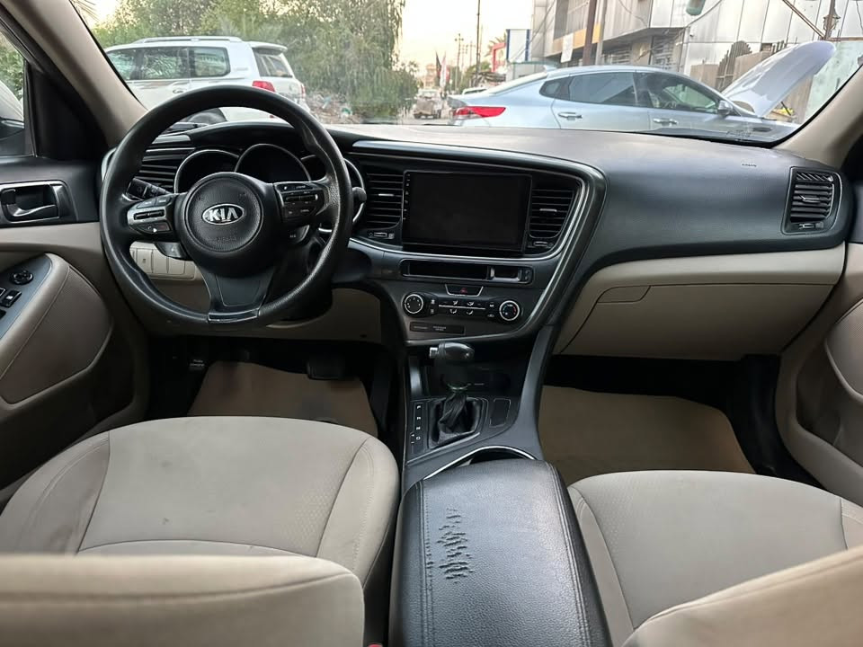 للبيع أوبتما موديل 2015 وارد أمريكي رقم بابل مكينه 2400 GDI مامفتوحه ماشيه 100 ألف حادثها دعاميه اماميه فقط بدون صبغ بدون ايرباك السياره نظيفه وجاهزه مكانها بالحله 
***********
