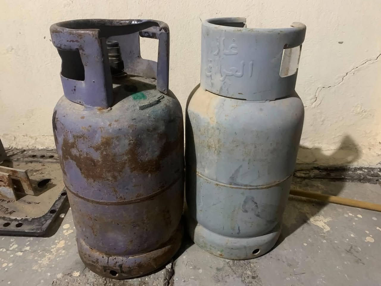 البيع طباخ سعر 40 ودبات غاز 2سعر 150 *********** مكان شعله قطاع 5
