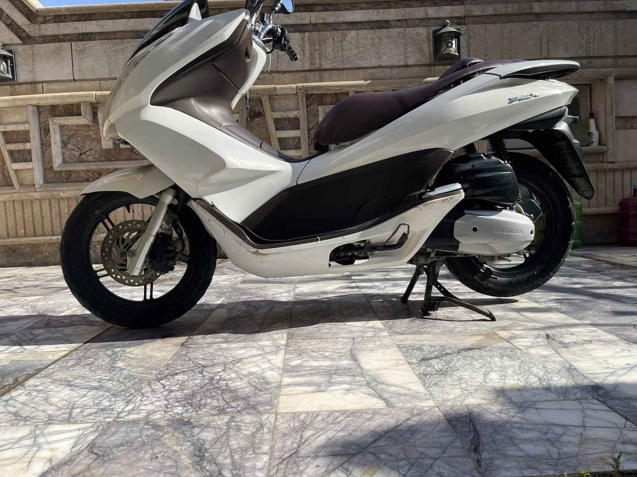 جيل اول bcx كامله اي نقص مابيهه رمبه الدراجه نضافه ١٠٠/١٠٠معدل  داخل مختلف مواصفات خير من الله اوراق كامله مكاني بغداد ساحه مظفر السعر مليون و٤٥٠ شراي اتصل ***********
