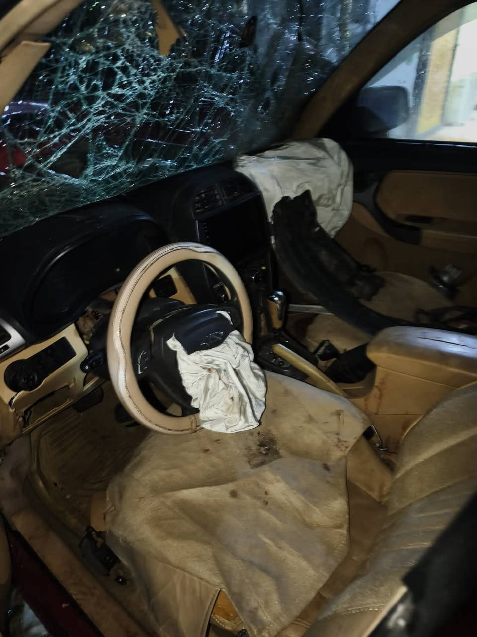 شيري تيگو يبيع على حادثها موديل 2013 سنوية ساقطة من 2018 راعيها موجود ويداور يمتة ما  سعر 25 رقم راعيها ***********
