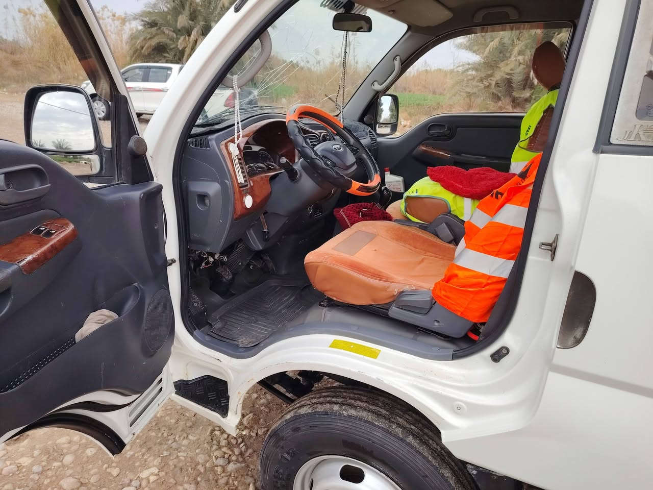 كيه فحل مفتوح مكفولة كفالة عامه مكينه شاصي تبريد كلهة كفاله رقم واسط مكان السياره ناصريه ما متواجد ع فيس ***********
