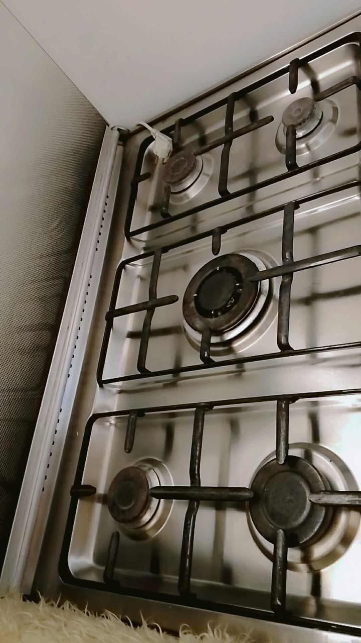 طباخ للبيع
نظيف اي خلل مابي وبسعر مناسب والي شراي يتفضل


**إذا كنت صاحب هذا الإعلان وتريد حذفه لأي سبب، رجاءا أرسل رسالة إلى الدعم الفني**