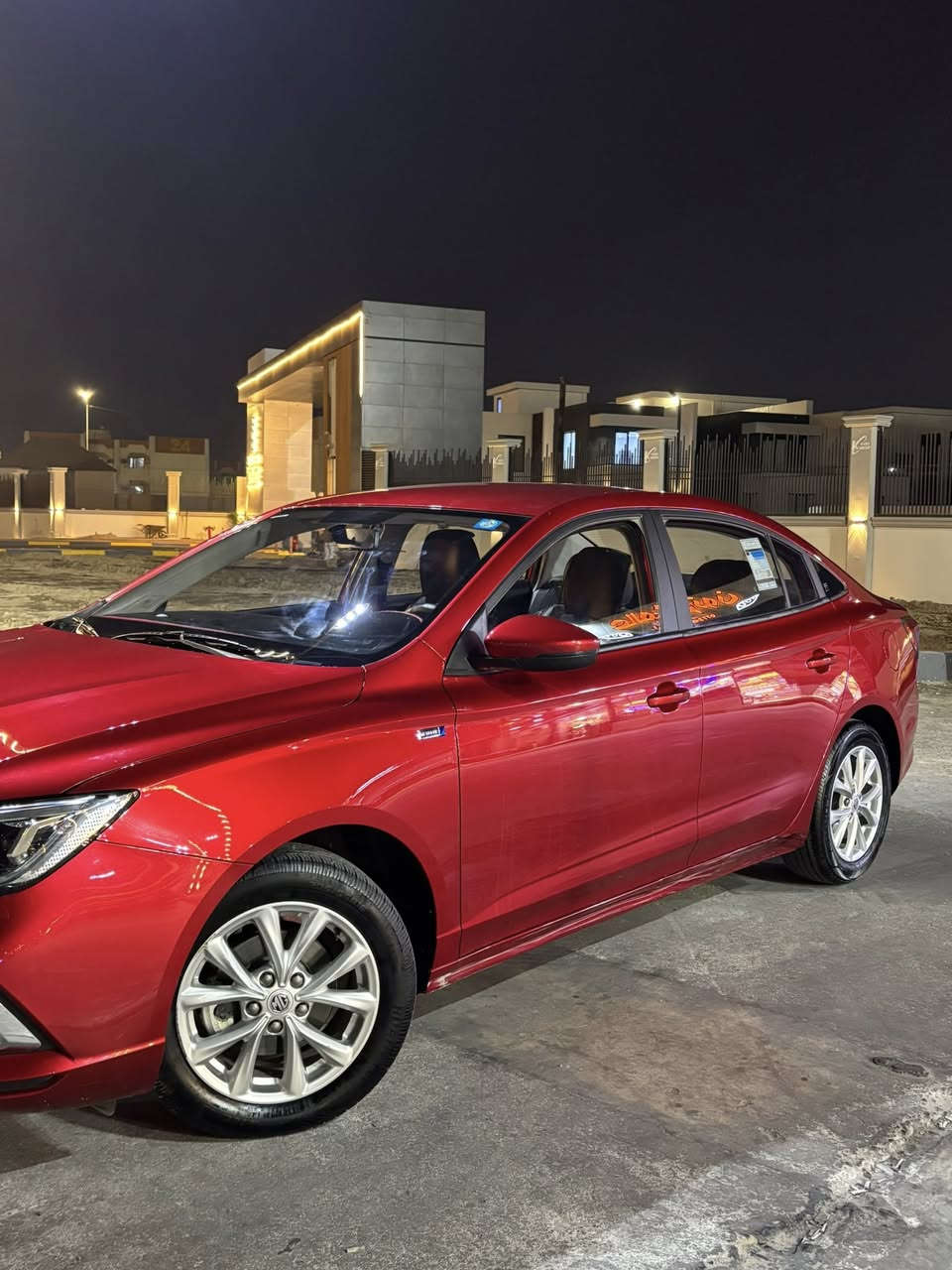 السلام عليكم MG5 موديل 2024 رقم بغداد الدولي جديد باسمي سياره كير مكينه حداده كله بشرط وكفاله هزة جديده مدة سنه كامله سياره كفاله عامه ماعده بارد صغير باب عبري مبين ودوسه دحجه خفيفه سياره داخل ضمان  شركة ام جي ماشيه ٣٣ الف مكان سياره بصره ***********
