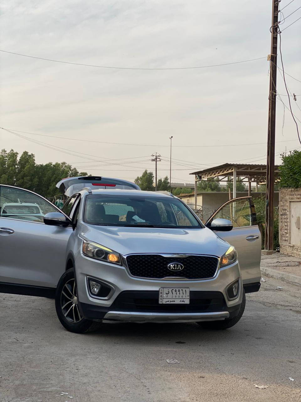 سورنتو 2016 وارد أمريكي
محركها توربو 

باب السايق والباب الخلفي الأيمن وبداية الجاملغ الامامي بيه صبغ 

كشنات تدفئة بصمة وتحكمات 

ماشية 290 كم 

جاهزة ما بيها اي نقص تحتاج ترتيبات للكشر 

السعر 146 ورقة 

***********

مكانها بغداد
