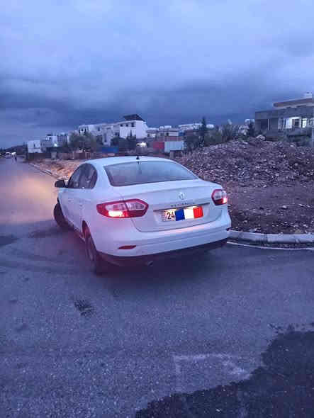 رینو فلوێنس 2016 عەلامە مەزن بێ سبخ بێ دەعم سندوقی بەسمە هەر 4 جام سەر کونترولی 170 هزارا برێڤە چویە کیلومێتر گێچ ەلکترونی گێر و مەکینە بشەرت جورێ فەرەنسی مەکینە نیسان سەنترا ێک دەست سەنەوی حەتا 2028 رەقەمێ جدید 
رەقەمێ تەلەفون/ ***********
سعر 107 و مەجال زاخو
