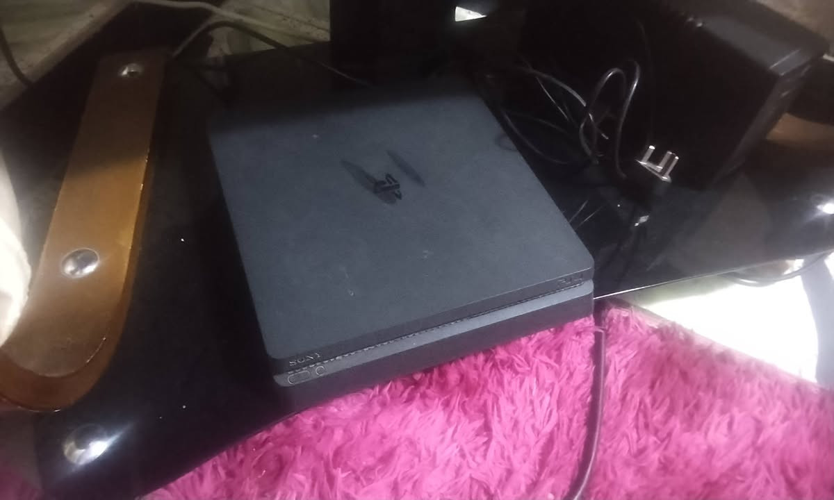 بلي فور سلم للبيع واحد تيره السعر 180بي مجال مقفول من التصليح الرقم ***********بي واساب المكان الدورة الزراعي
