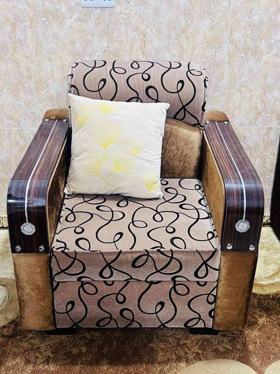 للبيع تخم عدد ٢ عشرين مقعد
التخم الواحد بسعر ٢٠٠ الف نظيف جدااا


**إذا كنت صاحب هذا الإعلان وتريد حذفه لأي سبب، رجاءا أرسل رسالة إلى الدعم الفني**