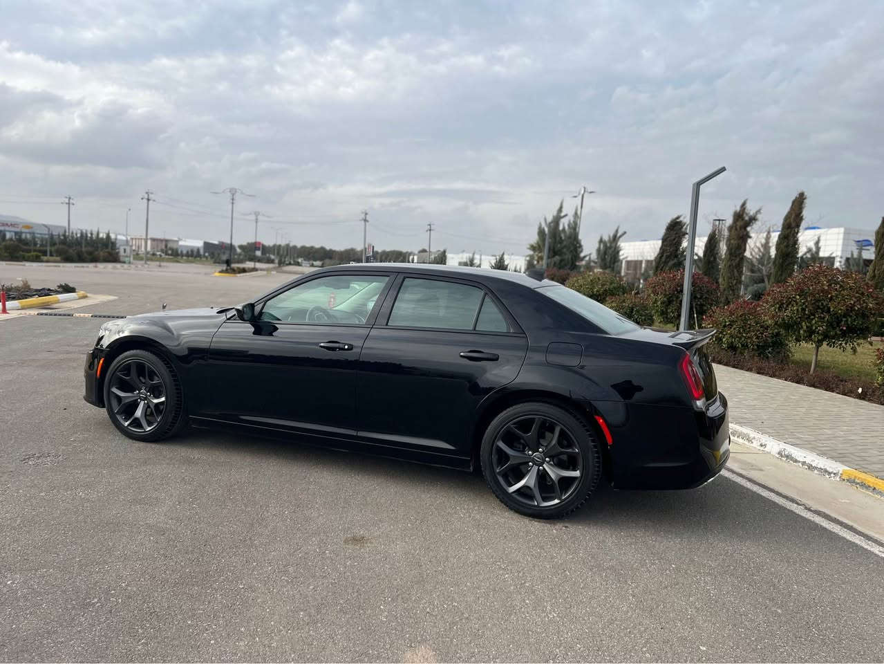 Obame 2021 
مواسەفات تۆرینگ 
مودیل ٢٠٢١ 
ماوەی روشتن ٣٥ mil 
بەکلین داخل بوە 
رەشی قەترانە
بی بوياخ بي سارد بي جال 
سەنەوی تازەیە هەمو گیانی بەشەرت 
مواسەفاتی 
کوشن هیتەر رادار حاسەیە پیشو دواە 
 شاشە گەورەیە کامیرایە 
نرخی ٢٦٤ $
*********** السليمانية, العراق
