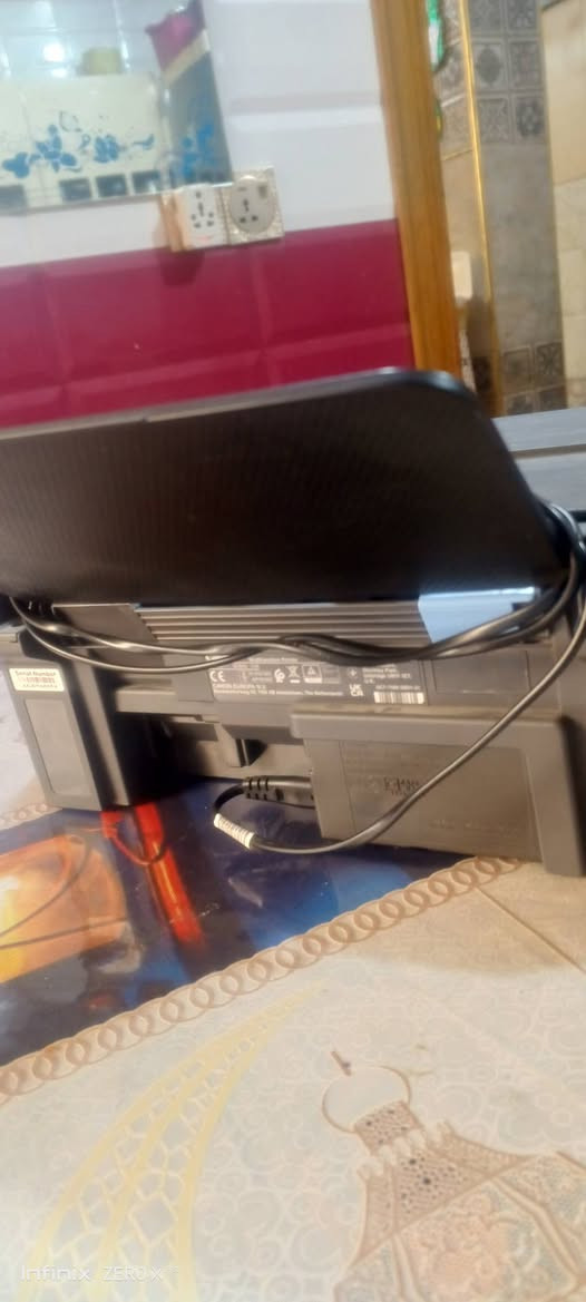 طابعة كانون Ts3440 مكاني كربلاء
بيها خطأ P07 

فتحناها نظفنه كم اسفنجه ورجعناها 

صار كسر بالبوابة بس صلحناها بالصمغ ورجعت طبيعي 

بدون كاترج 

بدون كيبل


**إذا كنت صاحب هذا الإعلان وتريد حذفه لأي سبب، رجاءا أرسل رسالة إلى الدعم الفني**