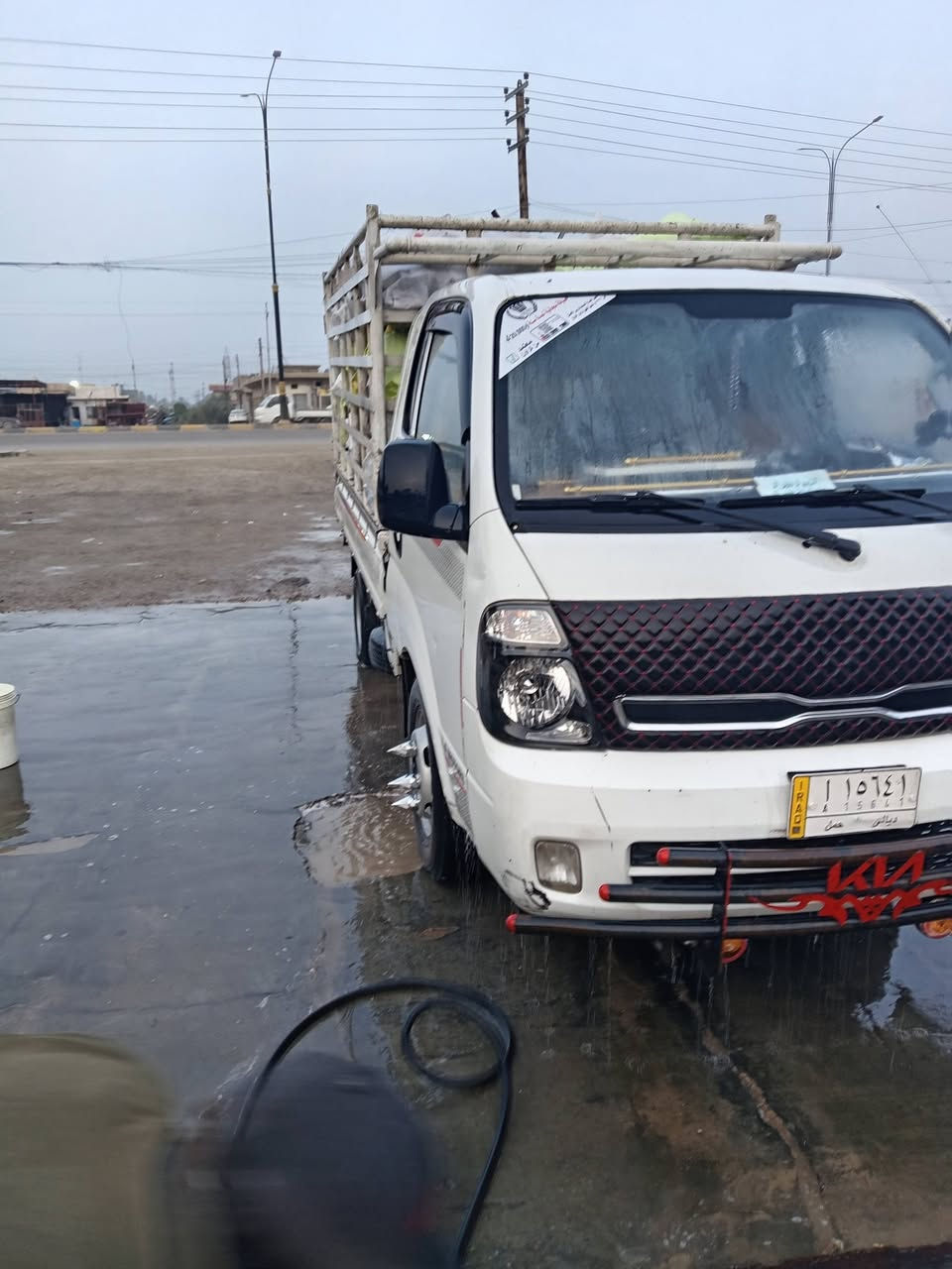 السلام عليكم كيا للبيع ٢٠١٧ تبريد يشتغل صدر امامي وخلفي مقفوله السياره مقفوله من كلشي عدا بس طخه بل بنيد فقط السعد ١٢٧ ورقه متواجد عله ***********
