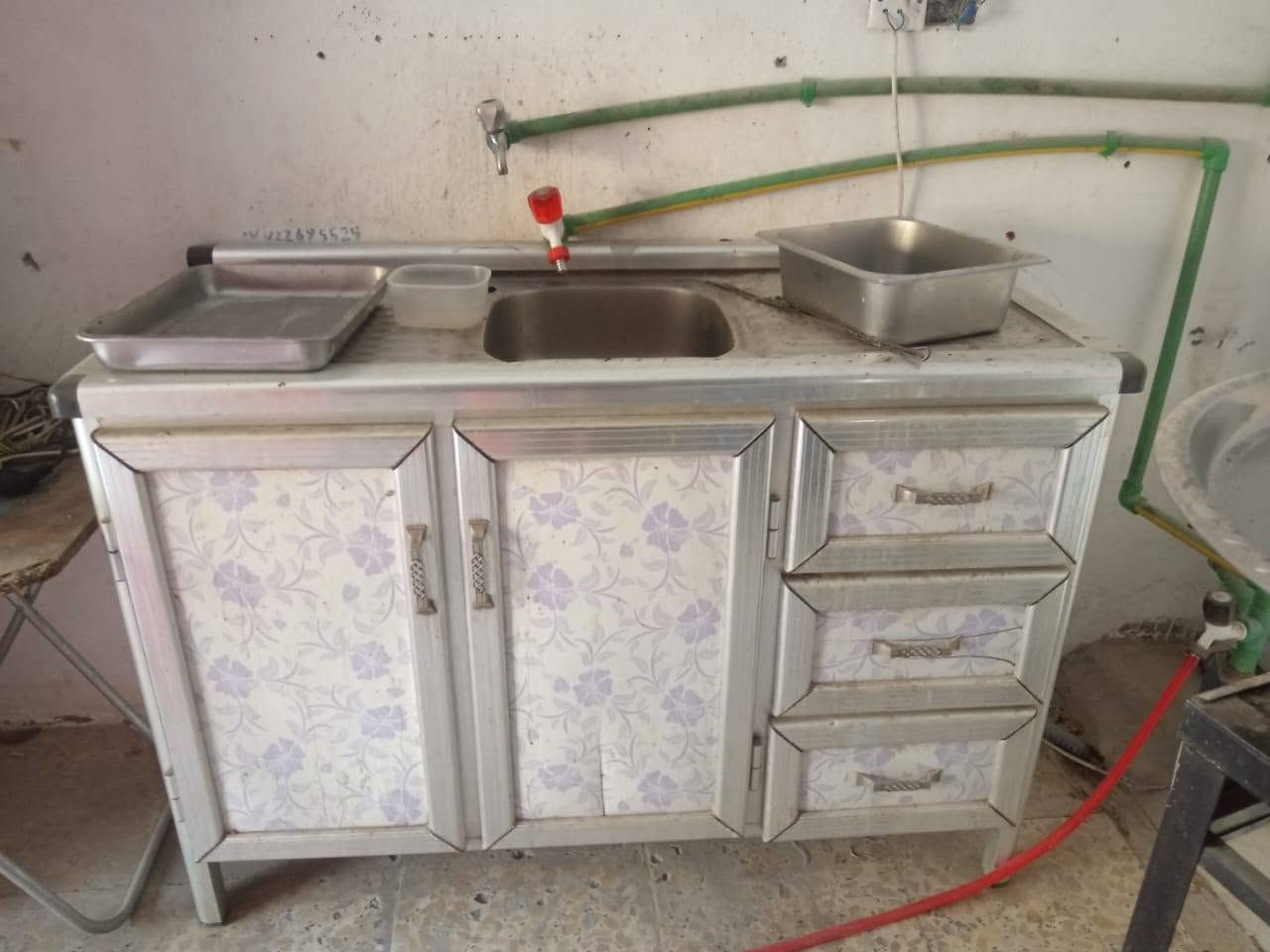 أغراض مطعم كباب ودجاج شوي للبيع 
مجمده 
عارضة
منلقه دكت 
بريمز
جام خانة كباب
شواية دجاج غاز ماطور شغال+اشياش وقفايص كامله 
مثرامة لحم قياس ٢٢
اشياش كباب ستيل
ميز ستيل عدد ٢
للتصال***********
وتساب***********
