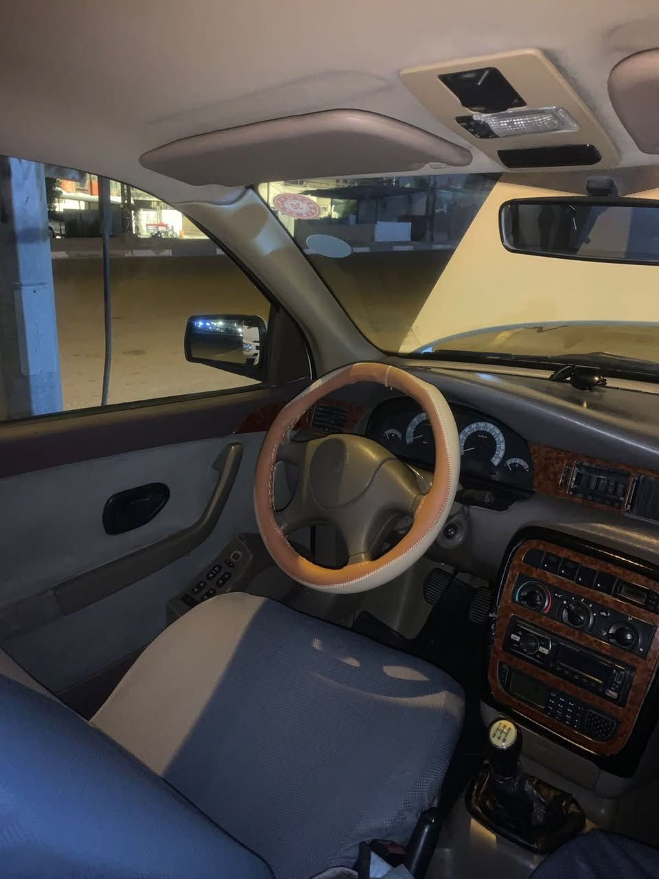 السلام عليكم     سمند مديل 2013 للبيع رقم تلفون ***********
