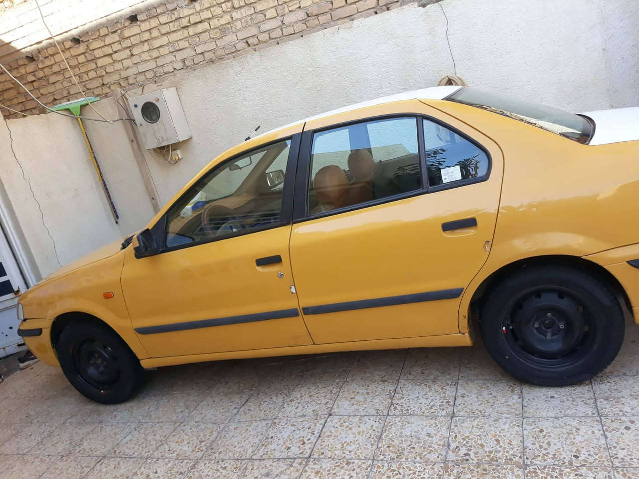 سمند موديل 2011 أجرة مكفوله تبريد حداديه ومكينه وكير تخم تاير كهربائيات وضفيره جديده مصفره هيئه وغرامات بأسمي ورقم انكليزي سنويه لل2030 
الاتصال عل رقم 
***********
