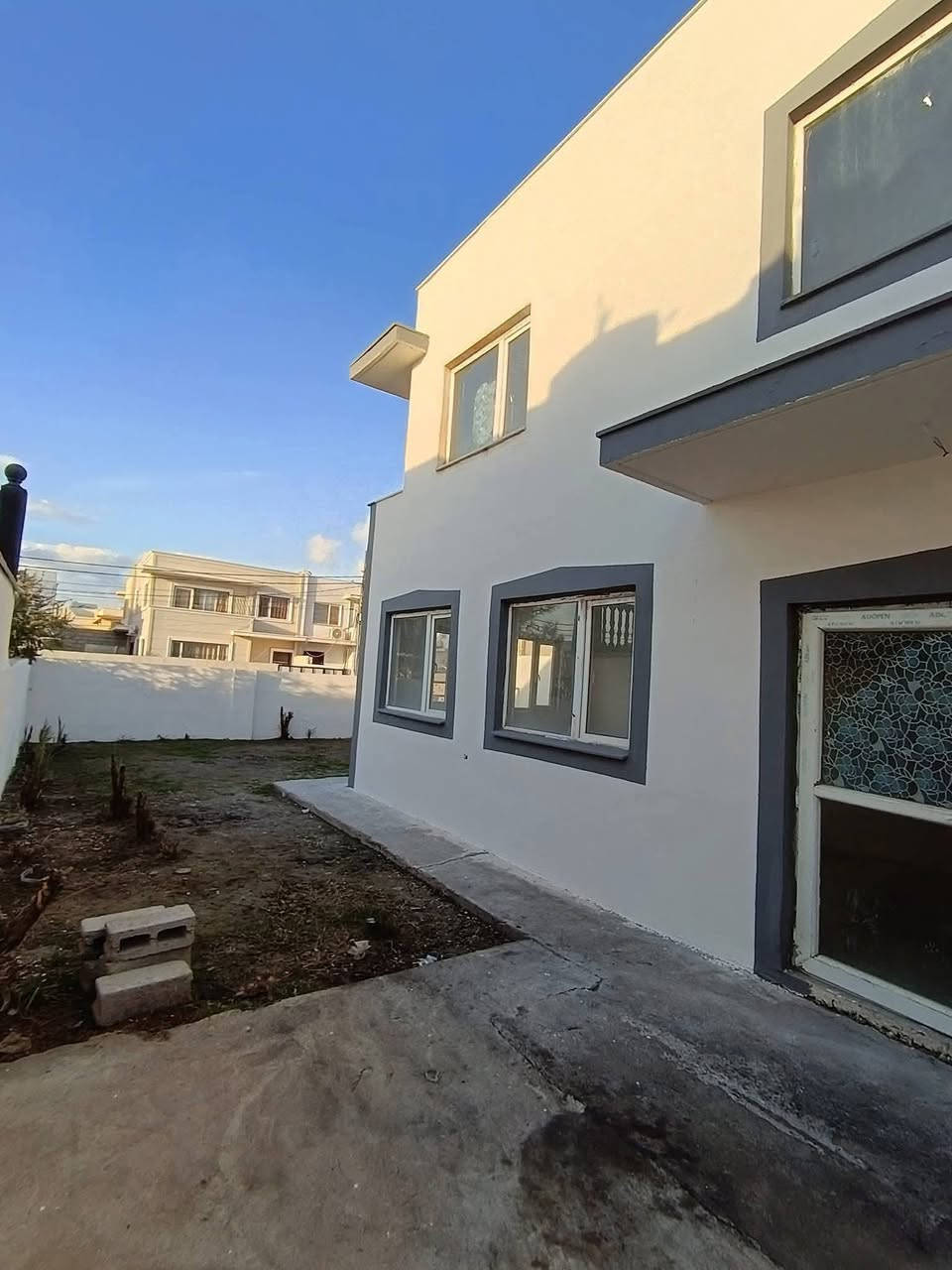 بيت البيع في وزال ستي ٤ تفتر ٦٠ ورقه بي مجال *********** وساب
