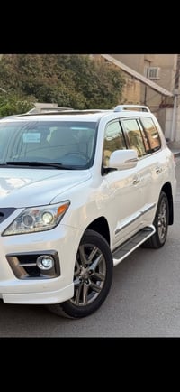 لكزس LX 570 • ٢٠١٥ • ٦٧٠٠٠ كم