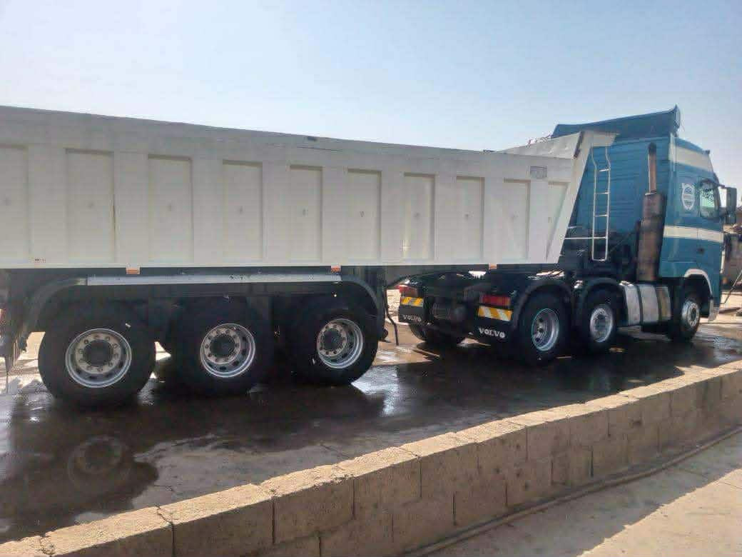 السلام عليكم فولفو للبيع موديل ٢٠٠٤ مكفوله حجم ٤٢٠  كير اوتماتيك السياره جاهزه كبل عل شقل العربانه بوربرن ١٦ الذرعه ٢٣متر 
السعر ٣١٥ 
***********
