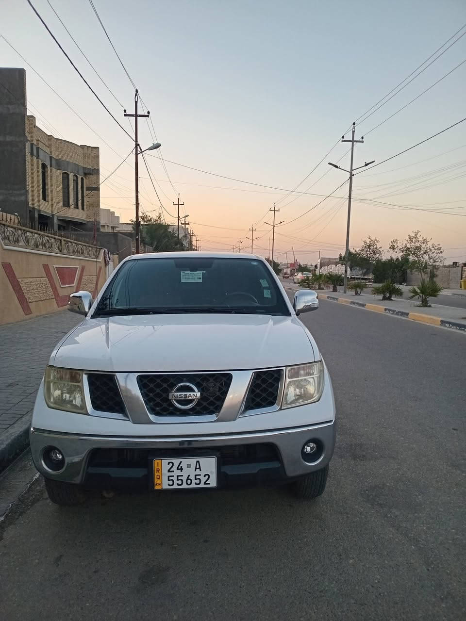 نيفاره موديل 2013 سياره حلوه مكفوله كفاله عامه كير اوتوماتيك مكان بصره رقم الهاتف ***********
