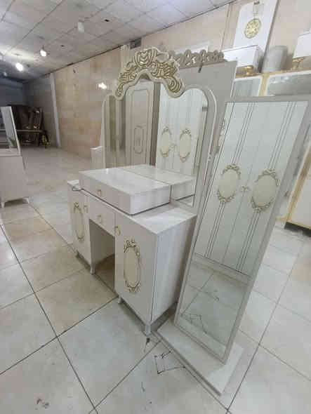 غرفه نوم تركي 9قطع نظافة 100%اخت جديده 
سعر خاص *********** واتساب 
النقل و الشد داخل أربيل مجاني النقل و الشد موصل و كركوك 70الف
