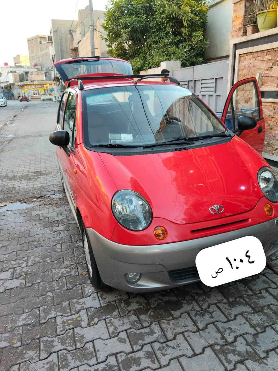 السلام عليكم للبيع ومراوس بأصولي حديث وانطي فرق  دايو ماتيزا كوري اصل موديل ٢٠٠٠ ماشيه ٥١ فقط كصتها قماره سياره جديده اخت الزيروو بعدها بحالة الوكاله سبير منازل كاعيات الشركه بيها دبل ايرباك تحكم بل مري مكينه وكير مكفولات كير اوتو تتفئه وتبريد ثلج صدر امامي وخلي شركه شرط ترايها مال سياره٢٤ جاهزه من كلشي وكل نقص مابيها داخل جلد تخم تاير جديد جامات كهرباء حته مي الراديتر مال كوريه بعده بيها  بيها ارقام اربيل بدون سنويه سعرها ٢٥ وبيها مجال بصيط جماعة ال٢٠ وجوه لاتخابرني وانشالله تحصل الأحسن منها مكاني بغداد رقمي*********** متوفر واتساب مامتواجد ع الخاص شباب لحد يراسل خاص راسلني واتساب وبخدمتك
