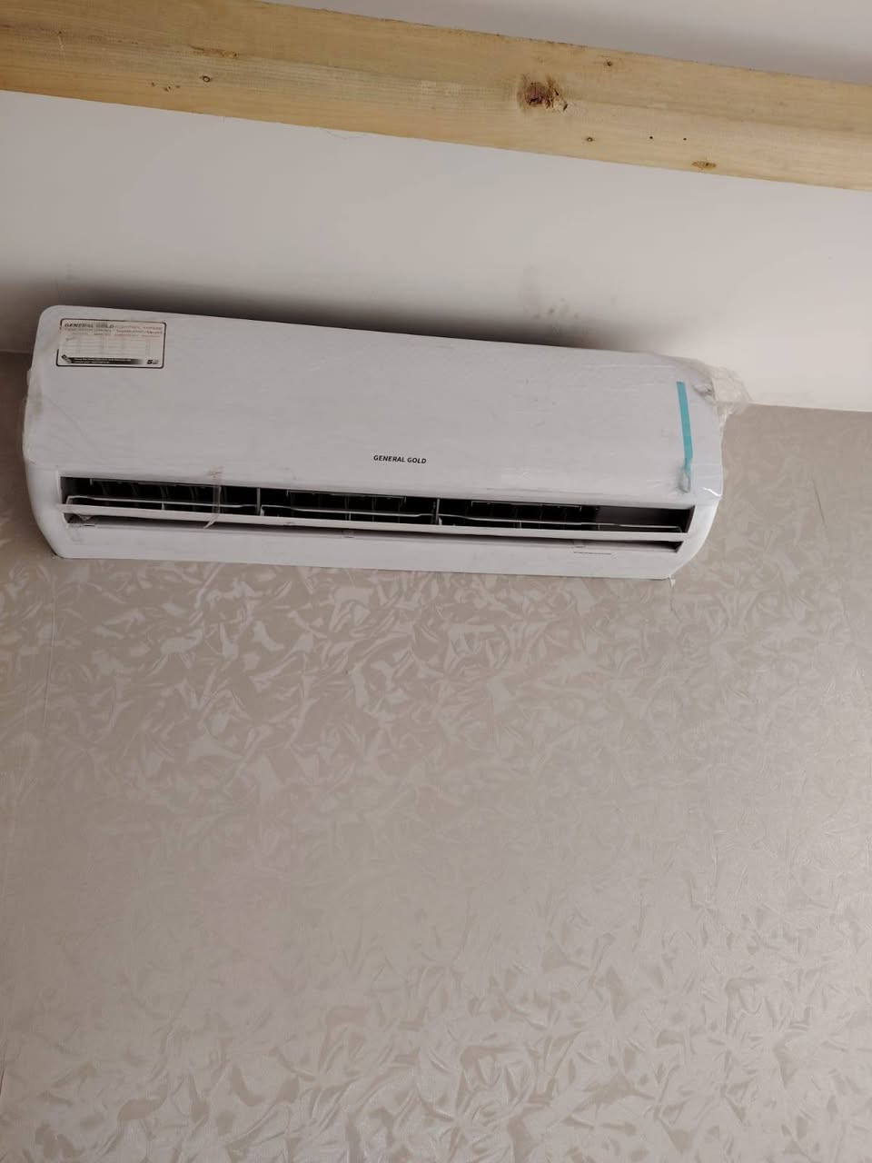 4 سبالت جنرال كولد 2 طن
نضافه ميه بل ميه 
مستخدم 4 أشهر فقط 
العنوان بغداد الشعب 
سعر الواحد 500 ألف 
تواصل على الرقم ***********
