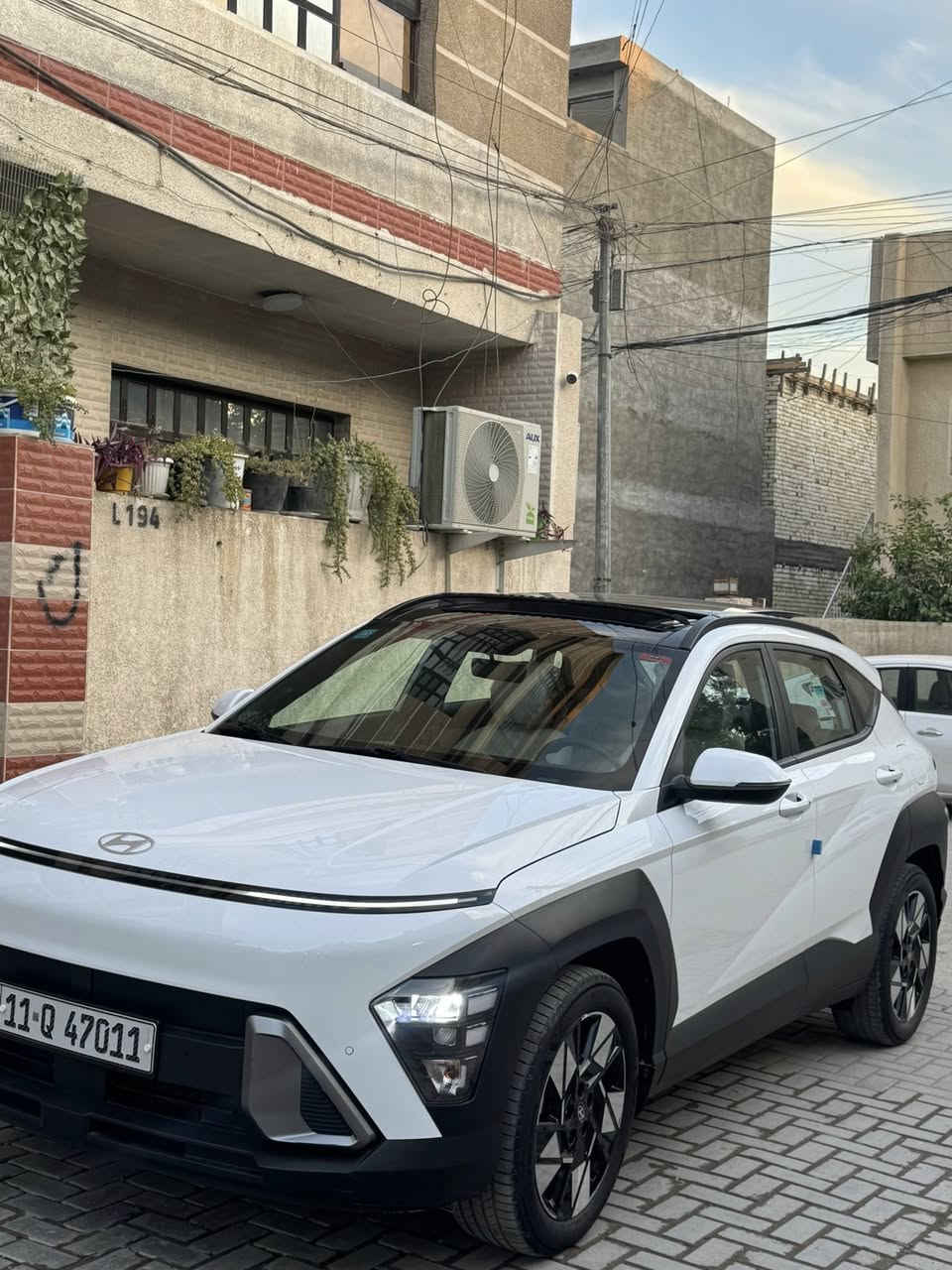 السلام عليكم للبيع كونا 2024 خليجيه ضمان الاولى  ماشيه 12 الف مكفوله كفاله عامه فول مواصفات للاستفسار *********** بغداد
