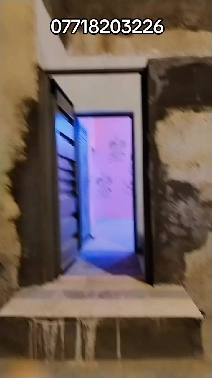 بيت للايجار في منطقه حي الجامعه مقابيل مقابيل الجامعه مال باب الزبير مال عائله صغيره يتكون البيت من غرفه صاله ومطبخ صحيات واستقبال ومنور شامل الماء والكهرباء والامبير سعر ايجار 450 ***********
