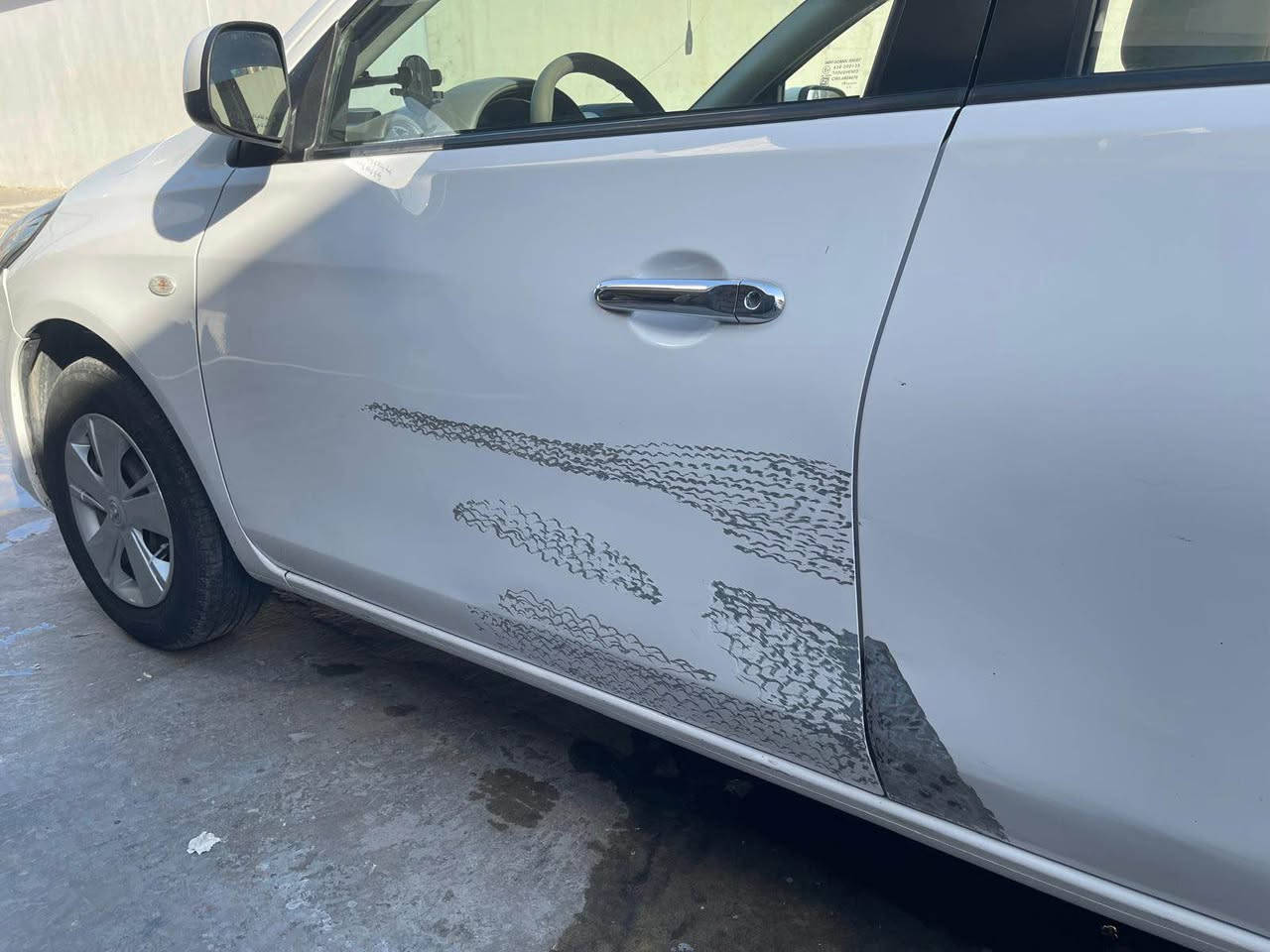 Nissan sunny 2020 
150,000km 
Full service krawa 
2 darga boyaxa 
Jami peshawa karabaya 
Yak dank masrufe tya nya 
Hazay tazaya 
0776 905 6111 
Shwen: Hawler أربيل, العراق
