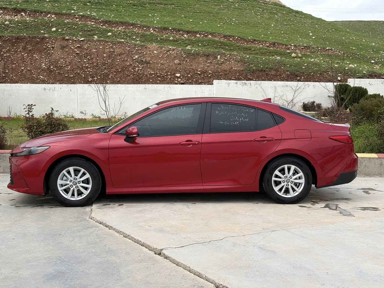 السلام عليكم
toyota camry 2025 Le ❤️
هايبرد و بنزين
السعر :209 ومجال  
عداد المسافة :5 الف ميل زيرو  
ملاحظة السيارة : فقط جملغ خلفي صبغ  بدون دواخل 
بدون ارباك

المواصفات : 
‏‎بصمة ابواب 
‏‎بصمة تشغيل 
‏‎شاشة   
‏‎كاميرة
هاند بريك بصمة
اوتو هولد (𝐀𝐮𝐭𝐨 𝐇𝐨𝐥𝐝)  
اوتو ستارات (𝐀𝐮𝐭𝐨 𝐒𝐭𝐚𝐫𝐝)
اوتو ستارات (𝐀𝐮𝐭𝐨 𝐒𝐭𝐨𝐩)
رادار امامي (تحديد مسار)
‏‎رادار جانبي (نقاط عمياء)
‏‎رادار خلفي (التحذير من الاصطدام)
‏‎حساسات امامي
‏‎حساسات خلفي 
نظام (𝐄𝐜𝐨)
نظام (𝐍𝐨𝐫𝐦𝐚𝐥) 
نظام (𝐒𝐩𝐨𝐫𝐭)
تحكمات  استيرن 
تبريد لمس
لايتات (𝐋𝐞𝐝) ليد زينون بيلادي
بكلايتات (𝐋𝐞𝐝) ليد بيلادي
ويل كروم 

وبعد هواية مواصفات…

‏‎تفاصيل اكثر الاتصال علی ارقام التاليه  

𝐖𝐡𝐚𝐭𝐬𝐀𝐩𝐩-
***********

عنوان📍عقره
