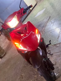 سكنس شحن • ٦ بطاريات • مثبت سرعة