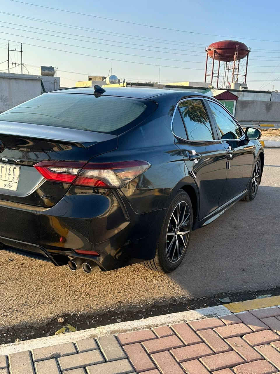 سلام عليكم للبيع كامري موديل 2023 رقم نينوى حرا تحويل ثاني يوم ضرر اربع قطع بدون دواخل موصفات اس اي سيارة جاهزة ماشيه 40 وهذا رقم *********** سعر 165
