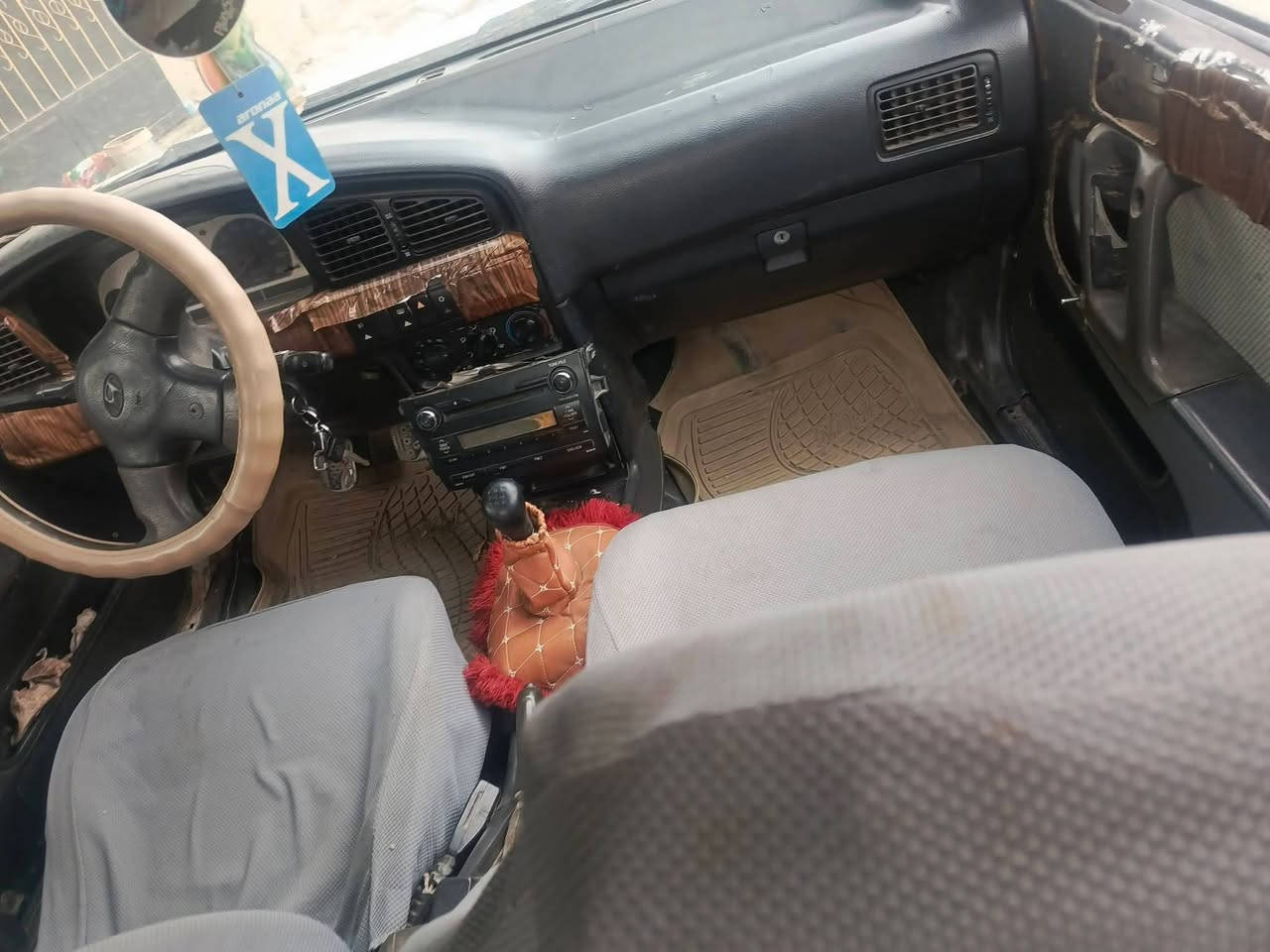 هونداي للبيع موديل ٩٣ محرك كايم رقم بغداد سعر  مليون و ١٢٥٠ بي مجال شراي اتصل *********** مكان سياره الحويجة
