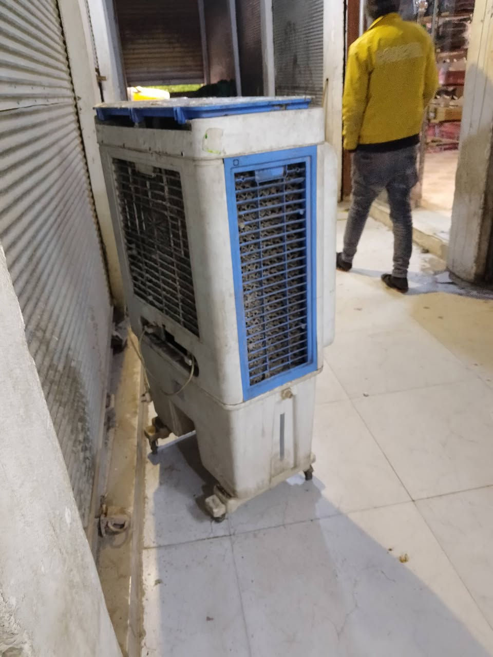 كنفيره شغال وديوان نظيف مابي اي كسر


**إذا كنت صاحب هذا الإعلان وتريد حذفه لأي سبب، رجاءا أرسل رسالة إلى الدعم الفني**