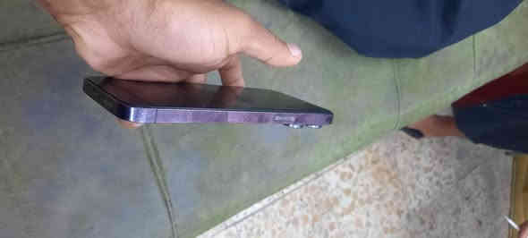 ايفون ١٤ برو ماكس ذاكره ٢٥٦ دبل سيمكارت ٧٢٥ وبي مجال بي بس هاي الطخه موضحه بالصور والباقي مكفول ع الوكاله بطاريته ٨٣ مكان بغداد حسينيه مراوس ب ١٥ مبدل بطاريه او ضهر مو مهم اهم شي شاشه اصليه + اكو كم نگده بالشاصي موضح بالصور من وره الكفر ***********
