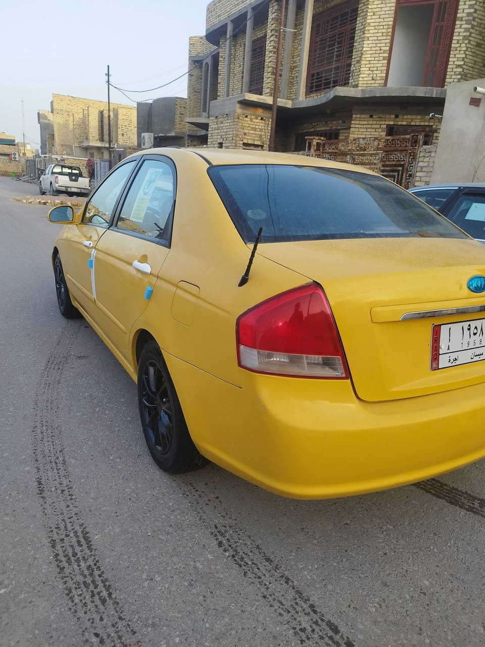 كيه سبكترا 2007 ميسان مصفره هيئه وغرامات تحويل مباشر سيارة جاهزة من كلشي فقط غاز التبريد مكينه  وكير حاويه 2000  كهربايات حداديه سنتر لوك ويل كم تخم تاير بيع او مراوس حسب القناعه مكاني ميسان 
السعر 70 
***********
