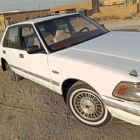 سيدان • موديل ٩٠ • رقم انكليزي