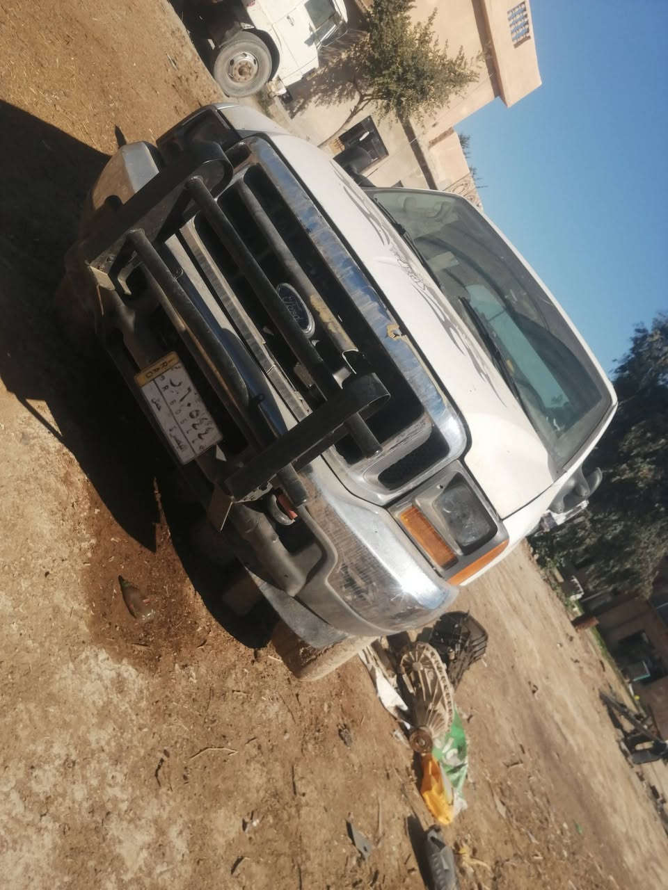 السلام عليكم للبيع فورت موديل 2006 كاز محرك جديد بيهه  الكير ك كايم او مراوس بكرين او تصلو.      ***********
