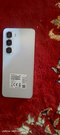 انفينكس هوت 40i • ٢٥٦ جيجا • شحن ٤٥ واط