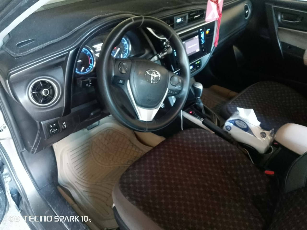 السلام عليكم كورلا موديل 17 اللبيع بيها قطعتين كما موضح باسونار رقم سليماني شرط التحويل  السعر 145 وبيها مجال  *********** اتصل ودلل
