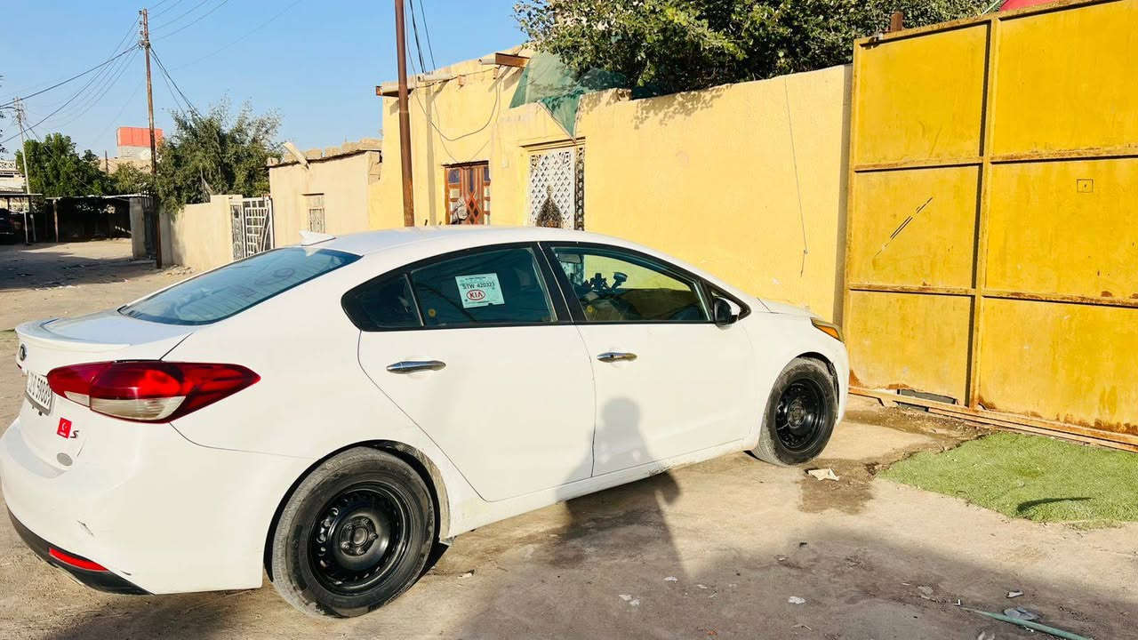 سلام عليكم فورتي ١٧ وارد امريكي رقم اربيل انكليزي بسم شخص بابصره موكردي رقم تلفون *********** سعر ١٠٣ وبيه مجال
