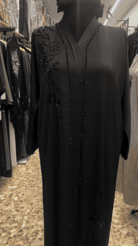 عبايه علي الشيباني 🔥🔥🔥جبه اماراتي 😍😍😍 خامه راقيه🌷🌷قمع كل جبه شال🌷🌷🌷جميع القياسات متوفر😍😍😍للحجر مراسلة الصفحة او وتساب***********
يوجد توصيل جميع المحافظات 🚗🚗🚗
