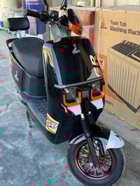 عندي دراجه شحن للبيع الانظافه 100% الله يشهد  خمس بطاريات  سرعة 80 حقي...