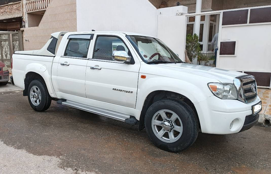 گراند تایگەر 2014  مەکینەی یابانی مستەربۆشی حجم 2.4 رەقەموو سەنەوی و هەزەی نوێیە دوو بست سبوغی لەچاملغی پێشەوە هەیە جێ جێ قۆپو ساردەکوتو قەلەم کاری کارتی هەیە چەمپەکی پێشەوە پشت لایتی کەمەك هەیە بەبێ شاسی سەیارەیەکی زۆر خاوێنە هەموو شتی ئیشدەکا تەبریدی دەرەجەیەك ساردە چوار تایەی نویی لەسەرە أربيل, العراق


**إذا كنت صاحب هذا الإعلان وتريد حذفه لأي سبب، رجاءا أرسل رسالة إلى الدعم الفني**