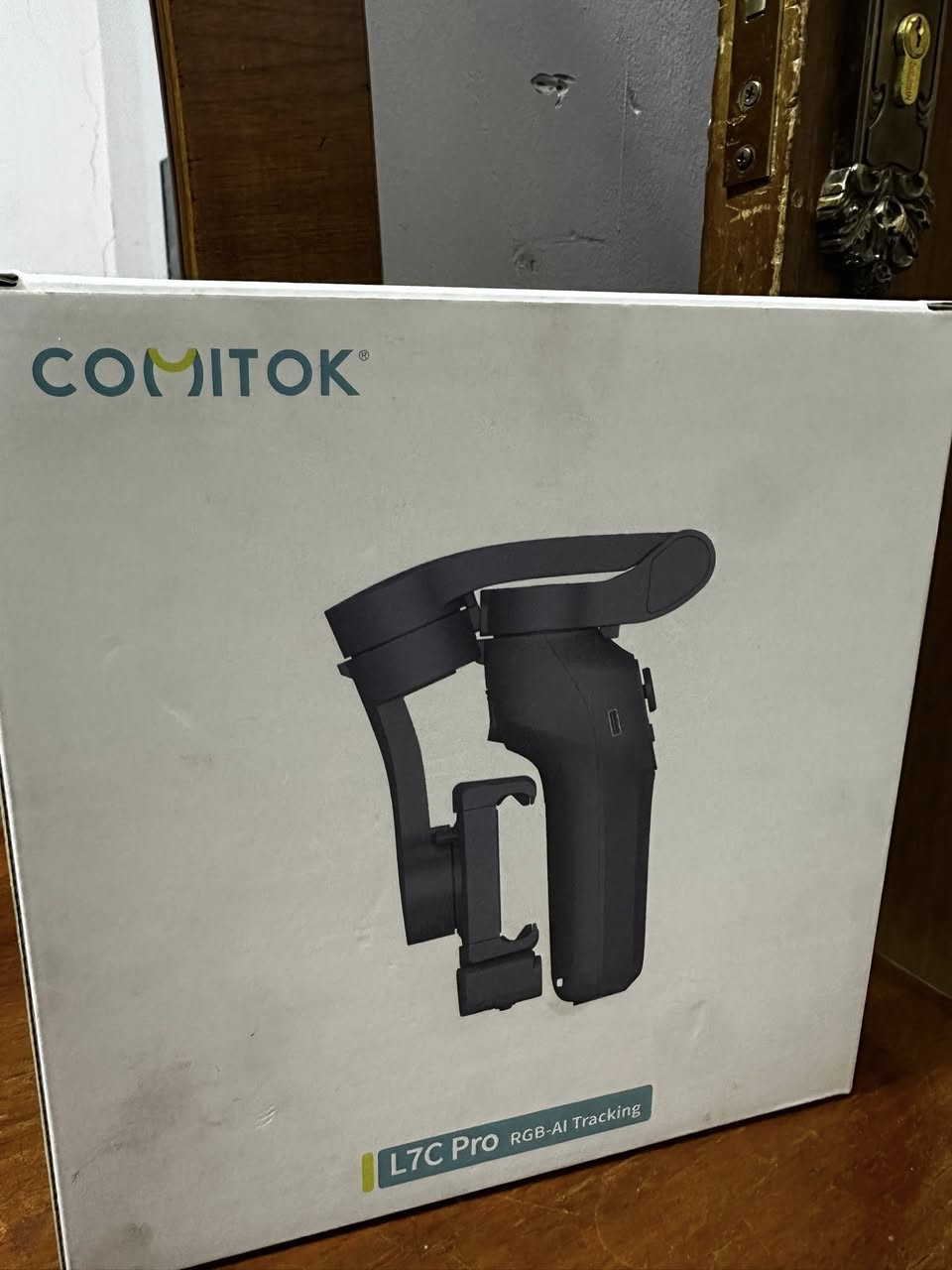 اوزمو موبايل للبيع جديد امزون غير مستخدم 
السعر 100


**إذا كنت صاحب هذا الإعلان وتريد حذفه لأي سبب، رجاءا أرسل رسالة إلى الدعم الفني**