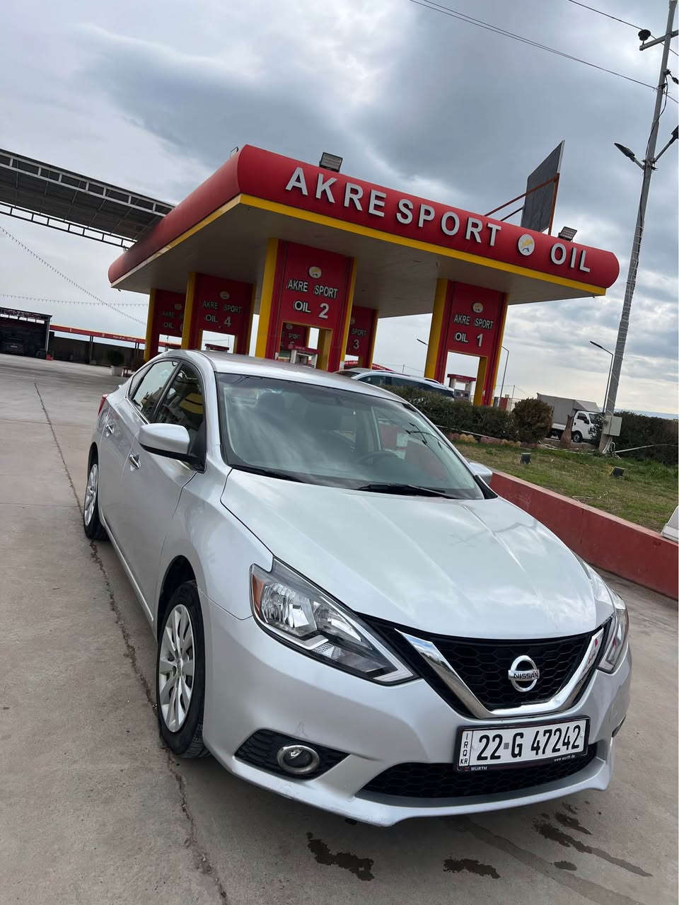 نيسان سينترا موديل 2017 
ماصفات  SV ره قم و سه نه وي نوئ 
ته نيا جملخ و نيو بونيد سبوغه 
پيش و پاش كه پسه هيج مه سره فه كي تيدا نيه 
سياره كه سيسته م غاز يطاليه +پانزينه 
تحويل و وه كاله به شه رت 
شوين ((ئاكري)) ***********
سعر112 $ اكر, نينوى
