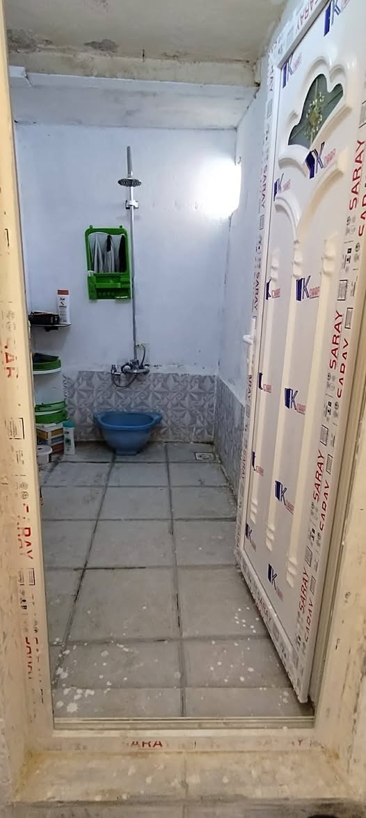 #الجلبية_قرب_جامع_الرضا_156م طابو صرف
دار للبيع في الجلبية خلف المنتزه قريب على الشارع العام الرئيسي دولان يحتوي على:  

1/غرفتين 
2/صالة 
3/مطبخ 
4/ واستقبال 
5/ وصحيات 
6/ مخزن
للاستفسار اكثر خاص وتدللون

***********
