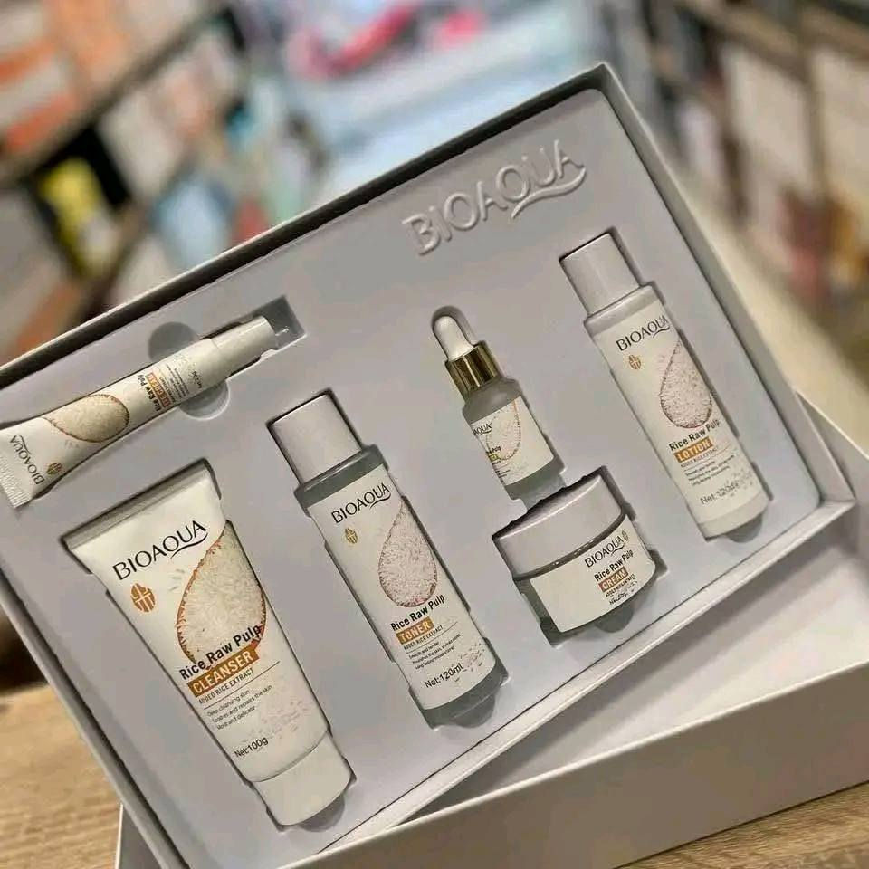 بكج العنايه للبشره بخلاصه الرز من شركه بايو اكوا 
#السعر_18الف_18الف 
توصيل الف دينار دخل المسيب


**إذا كنت صاحب هذا الإعلان وتريد حذفه لأي سبب، رجاءا أرسل رسالة إلى الدعم الفني**