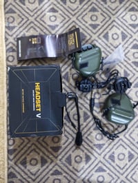 هدسيت • خوذة • كاتم صوت