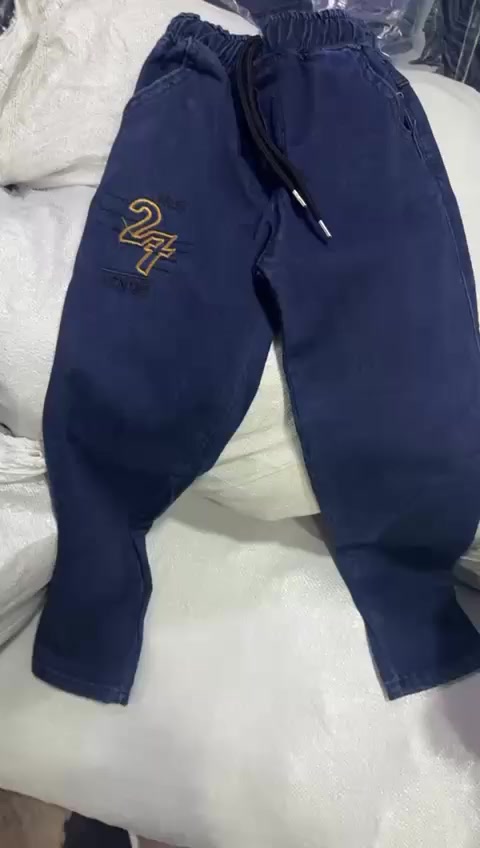 كروب الكبير 1800 قطعه
كروب الظغير 800 قطعه
سعر لكل كميه 2.10$ دون فاتوره
بنطلون جينز ولادي 
مقاس 3\12


**إذا كنت صاحب هذا الإعلان وتريد حذفه لأي سبب، رجاءا أرسل رسالة إلى الدعم الفني**